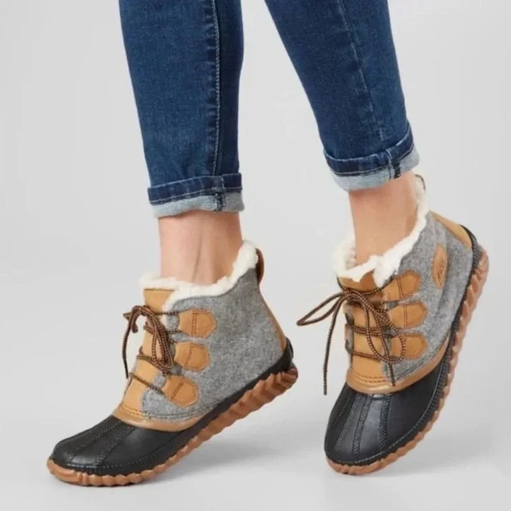 SOREL Out ‘N About Plus Boots in Quarry Size 6